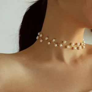 imoli Random Faux Pearl Decor Choker Yellow Gold