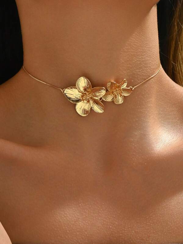 1pc Adjustable Elegant Golden Flower Design Necklace, Lightweight Charming Jewelry Suitable For Daily, Beach, Party Wear And Gift For Friends Gold