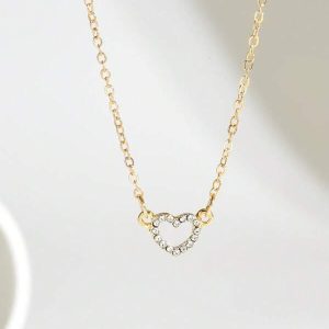 1pc Exquisite Heart Shaped Zirconia Pendant Necklace, Elegant And Sweet Design Gold Single Heart Necklace